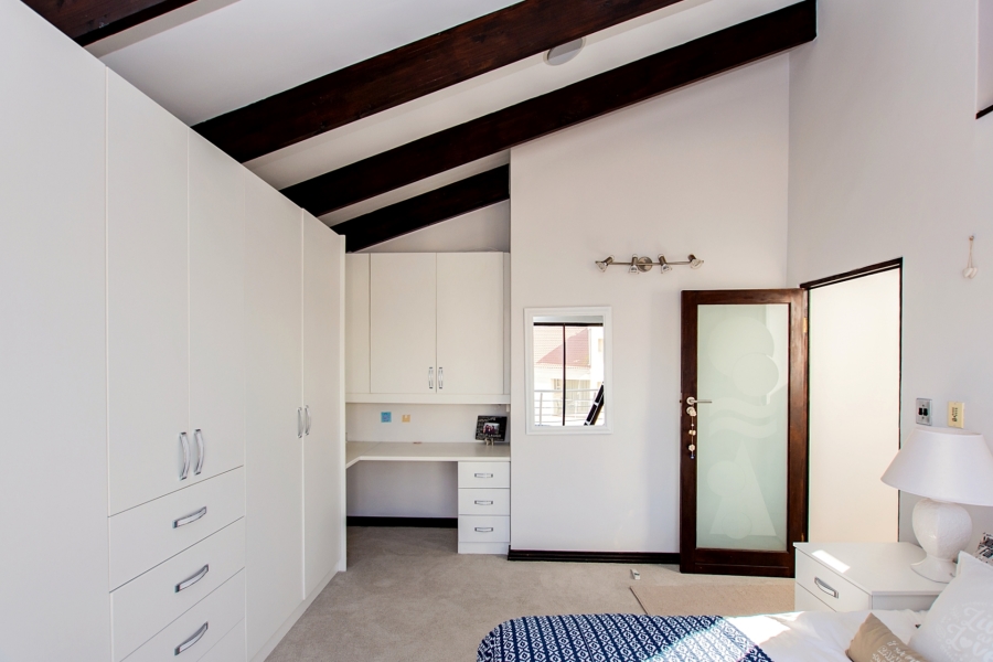 5 Bedroom Property for Sale in Calypso Beach Western Cape
